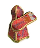 Футляр для колокольчика и ваджры.